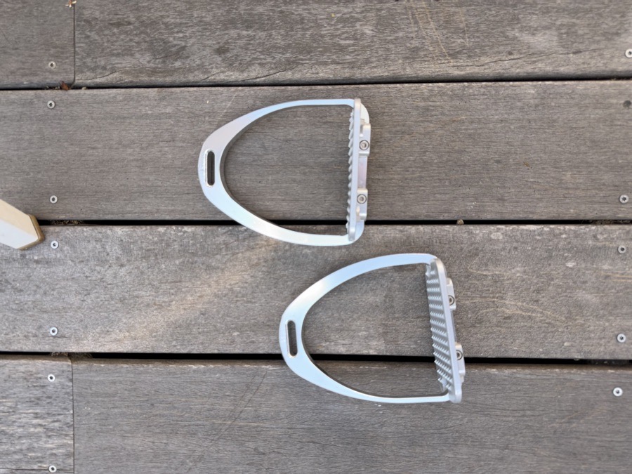 STUBBEN maxi grip stirrup irons