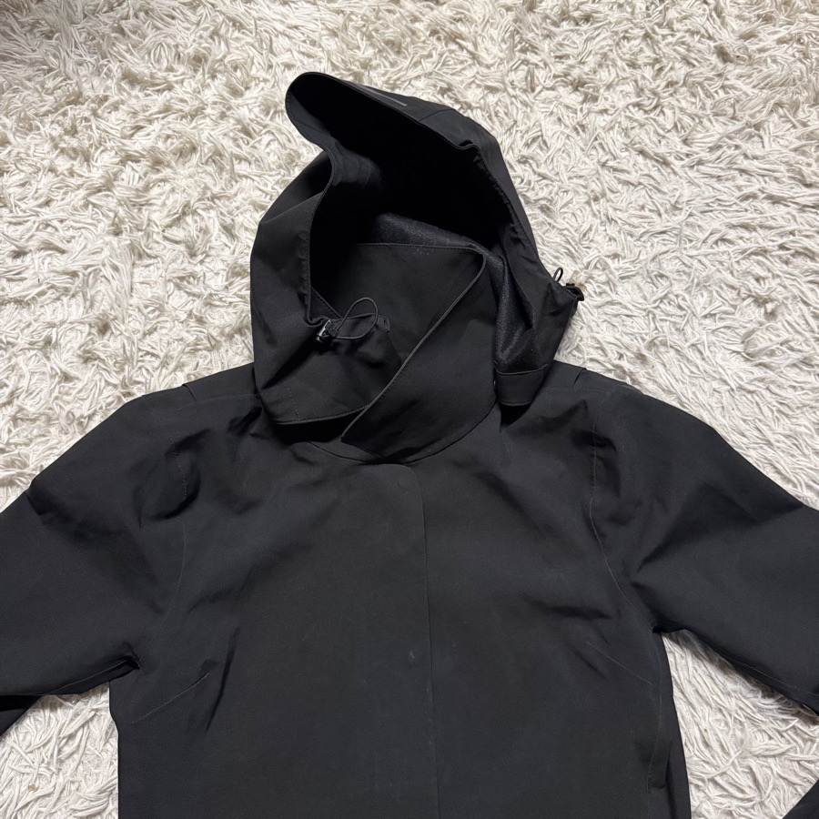 Women’s Small Black Noble Outfitters Horseback Riding Rain Jacket. Good Cond.