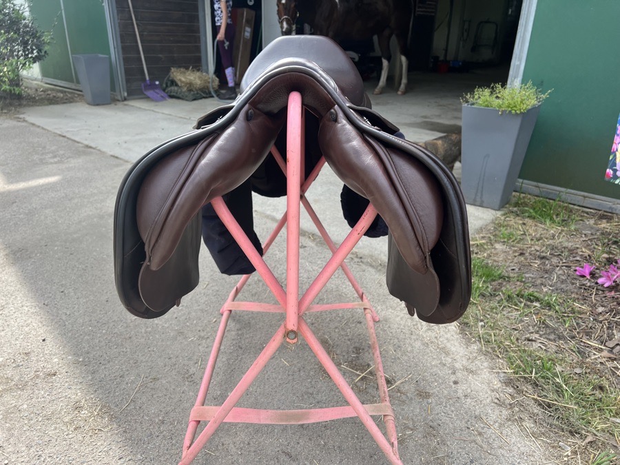 Prestige Roma Jump Saddle 