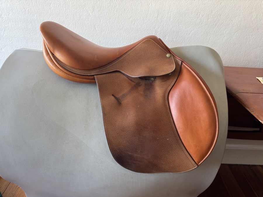17.5” Butet Saddle - 2 Flaps - L Seat