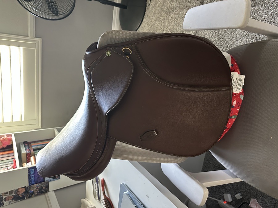 HDR Close Contact Saddle