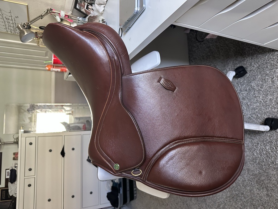 HDR Close Contact Saddle