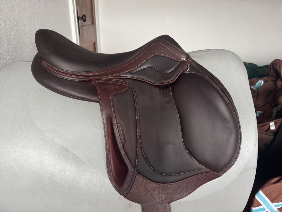 18” 2024 Devoucoux Chiberta Lab Monoflap Saddle - 3AR - Full Buffalo