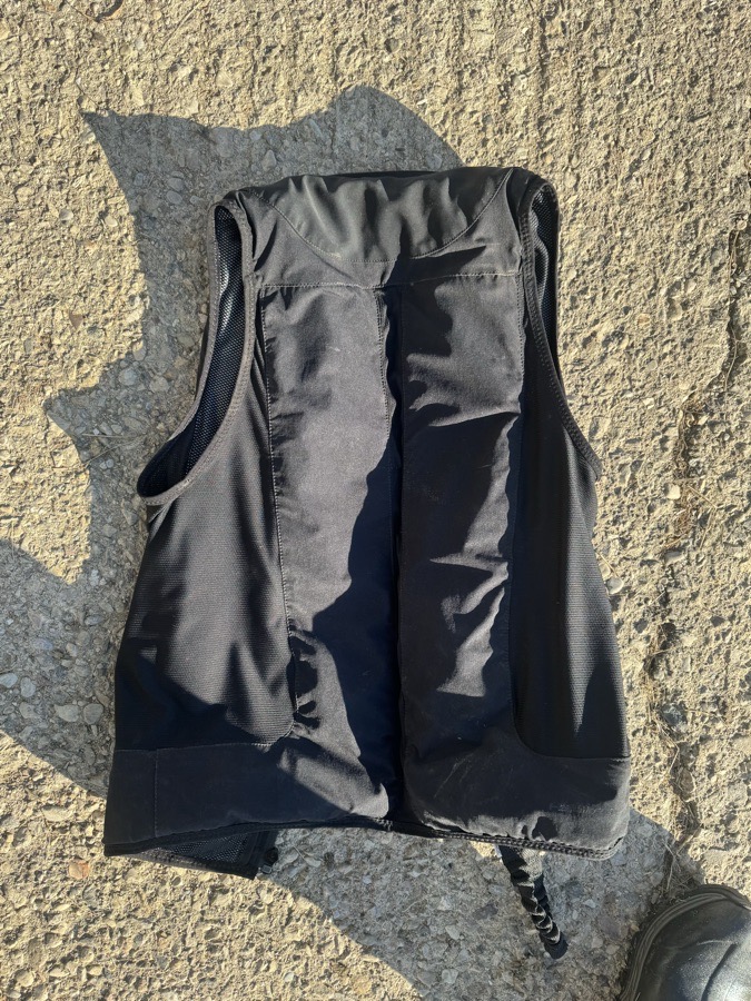 HELITE Equestrian Air Vest size Small Tall