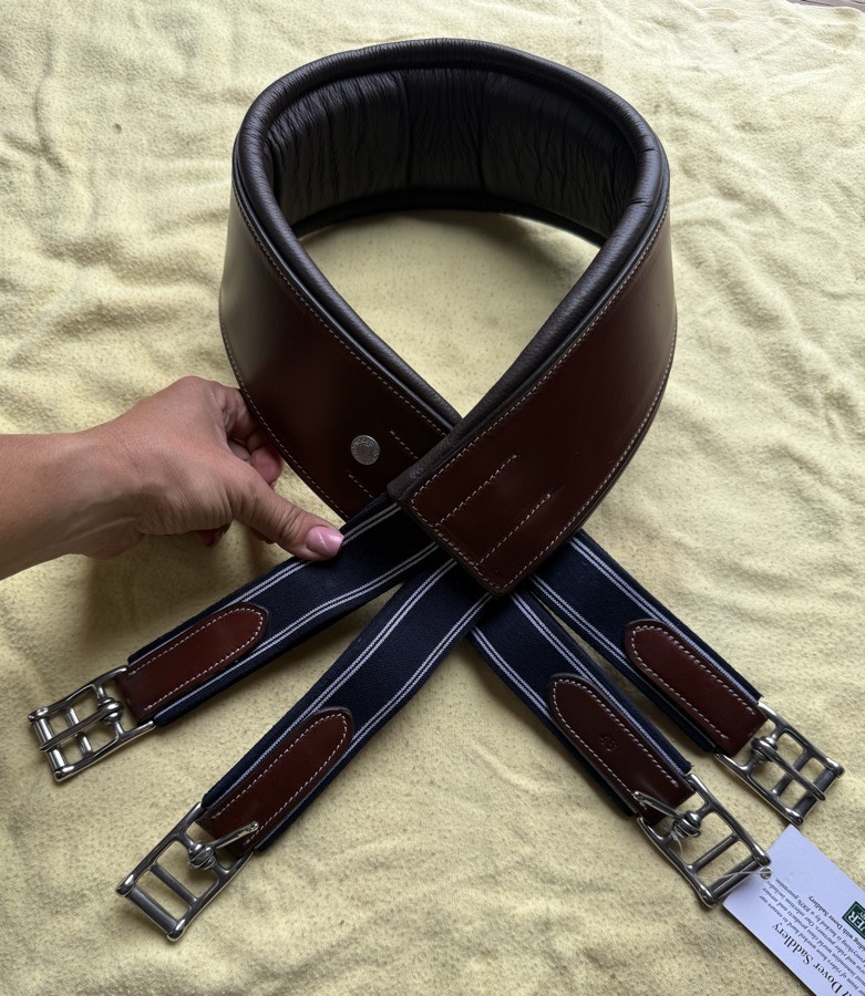 DOVER SADDLERY 46” Girth