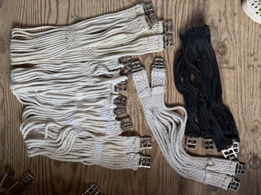 lot of string girths