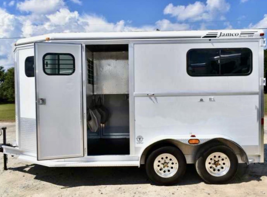 Horse Trailer 2 horses - 2000 Jamco