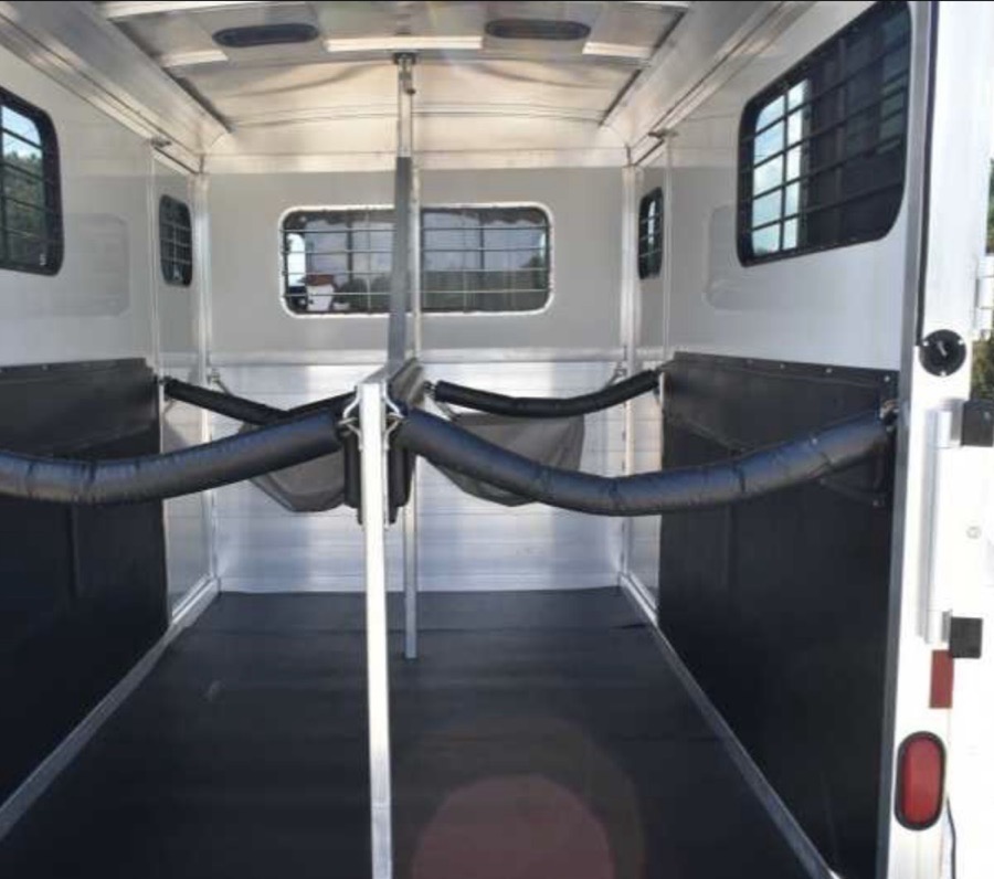 Horse Trailer 2 horses - 2000 Jamco