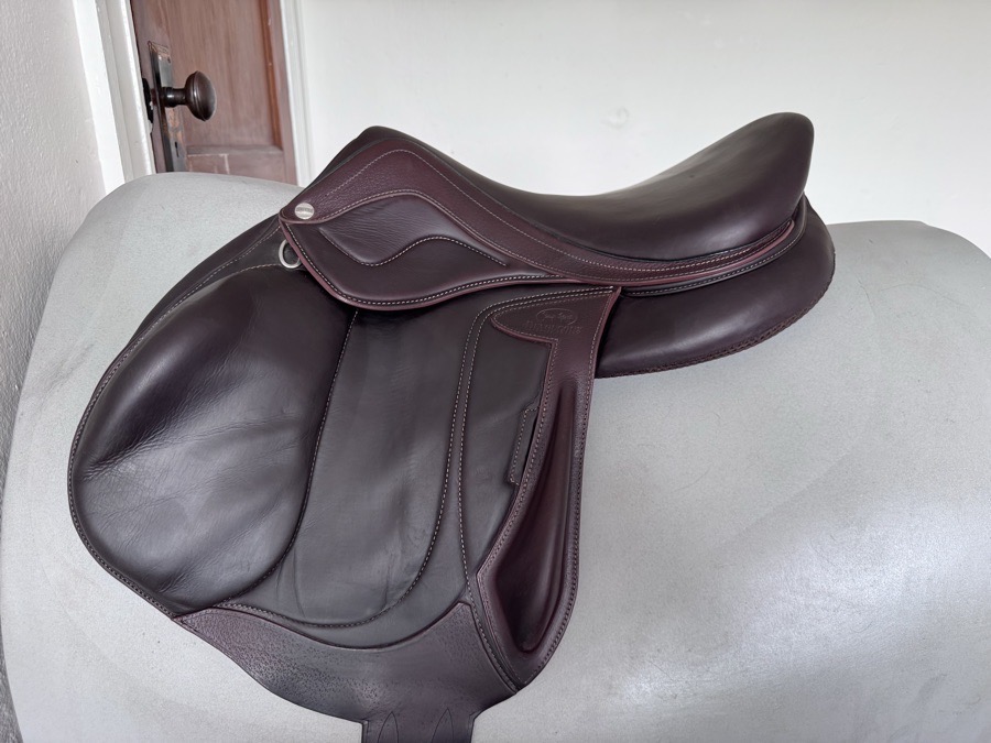 17” 2021 Devoucoux Chiberta Lab Monoflap Saddle - 1AA - Full Buffalo