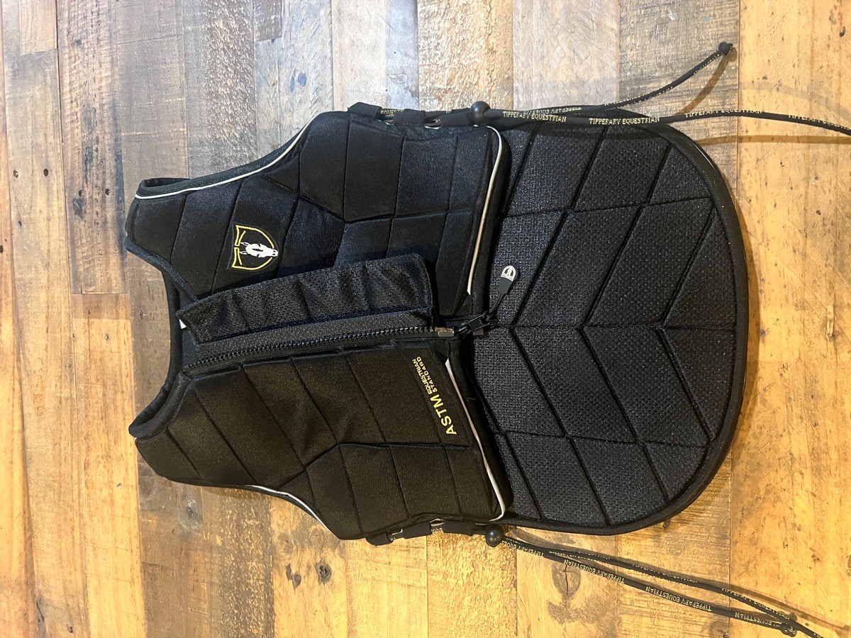Hard shell vest