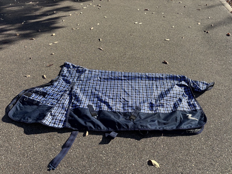 HORZE High Neck Turnout Rain Sheet