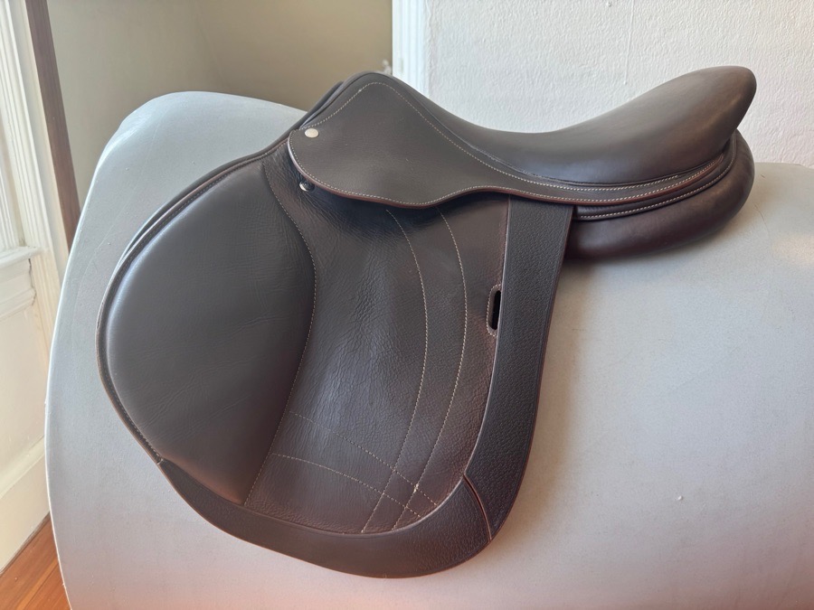 17.5” 2022 Arion Atlas Saddle - Full Buffalo - 2A