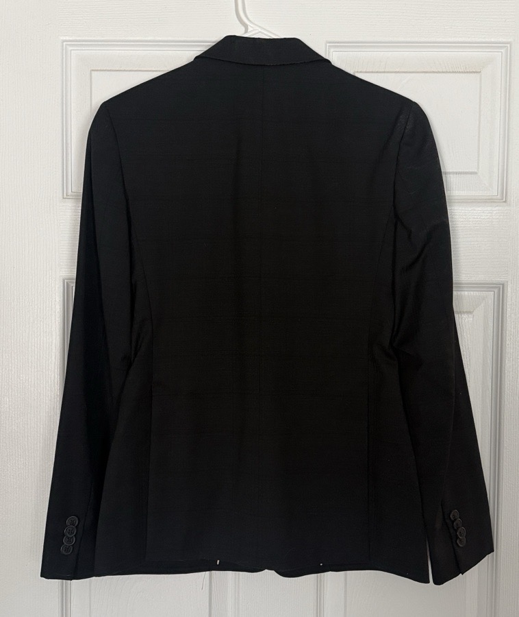 Size 0R RJ Classics show coat