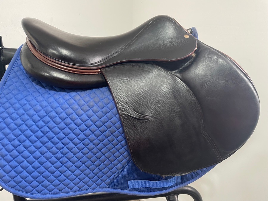 17.5” Devoucoux Oldara - 2014 - 1A - 4.25” dot to dot
