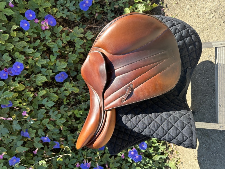 Size 16 L Seat Butet