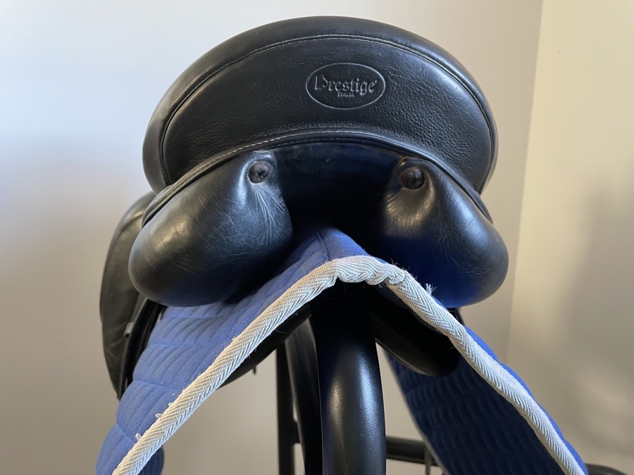18” Prestige dressage 2000 - 34cm medium wide