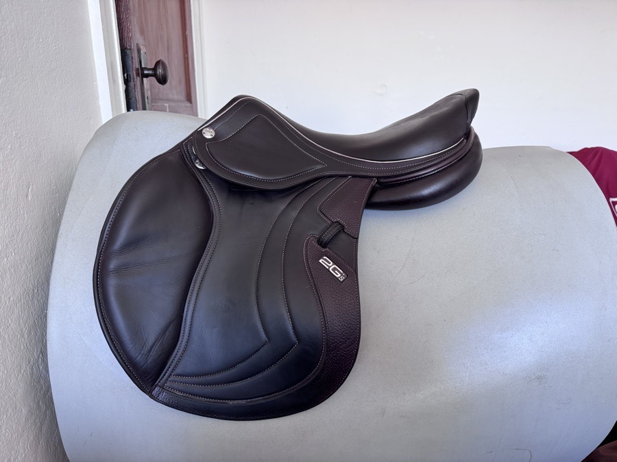 17” CWD SE32 Mademoiselle 2Gs Saddle - 2017 - 2L - Full Buffalo - WIDE