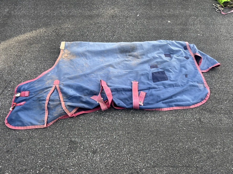 MacIntosh 70” Light Waterproof turnout blanket 