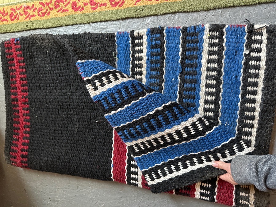 Double sided show blanket 