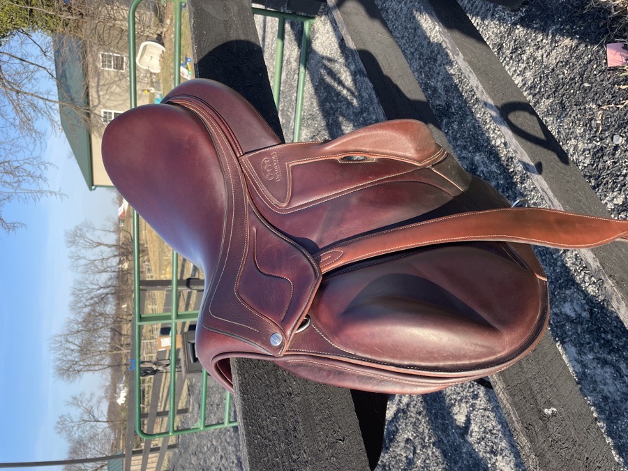 17.5 Chiberta Lab Devoucoux Saddle