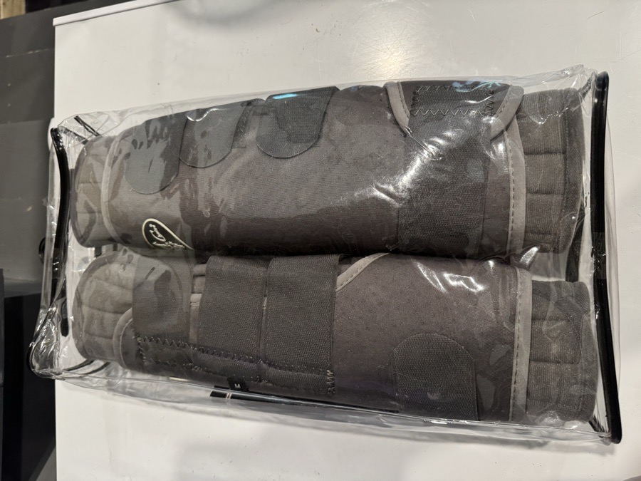 PROFESSIONAL'S CHOICE  Ventech Stable Wraps