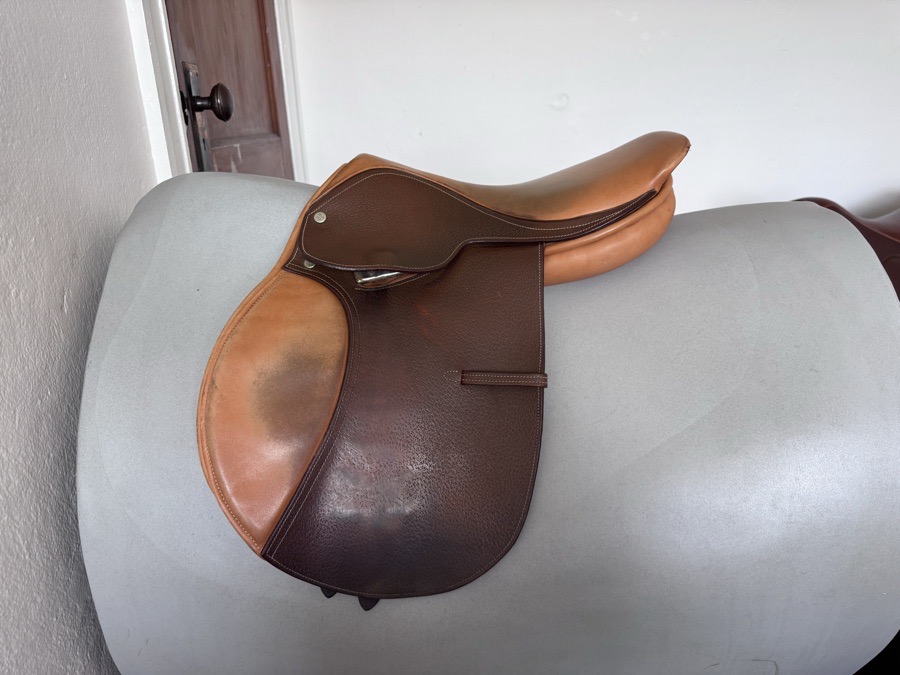 15” Beval Junior Child / Pony Saddle - Excellent - RARE! 