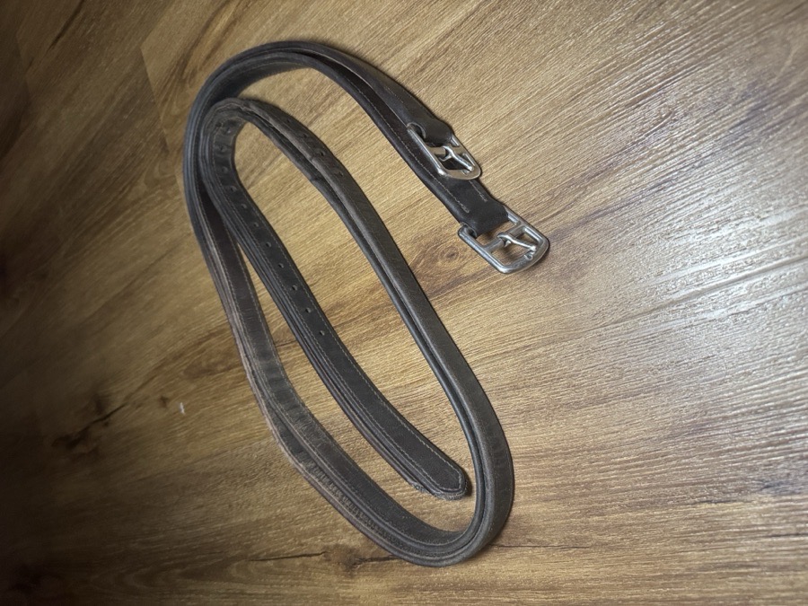 Equipe Brown Stirrup Leathers. Size 140/55" 