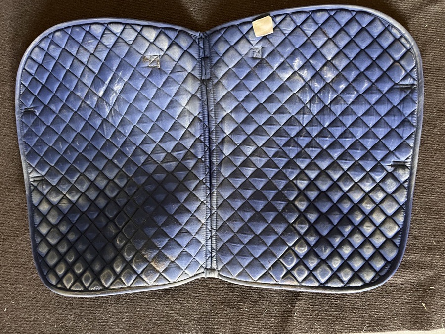 navy english saddle pad 