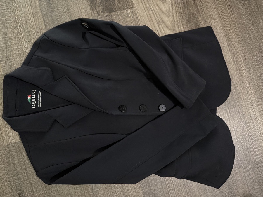 EQUILINE Show Outfit size 46