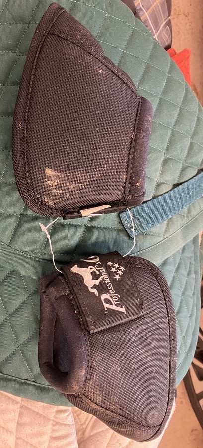 PROFESSIONAL'S CHOICE Bell Boots