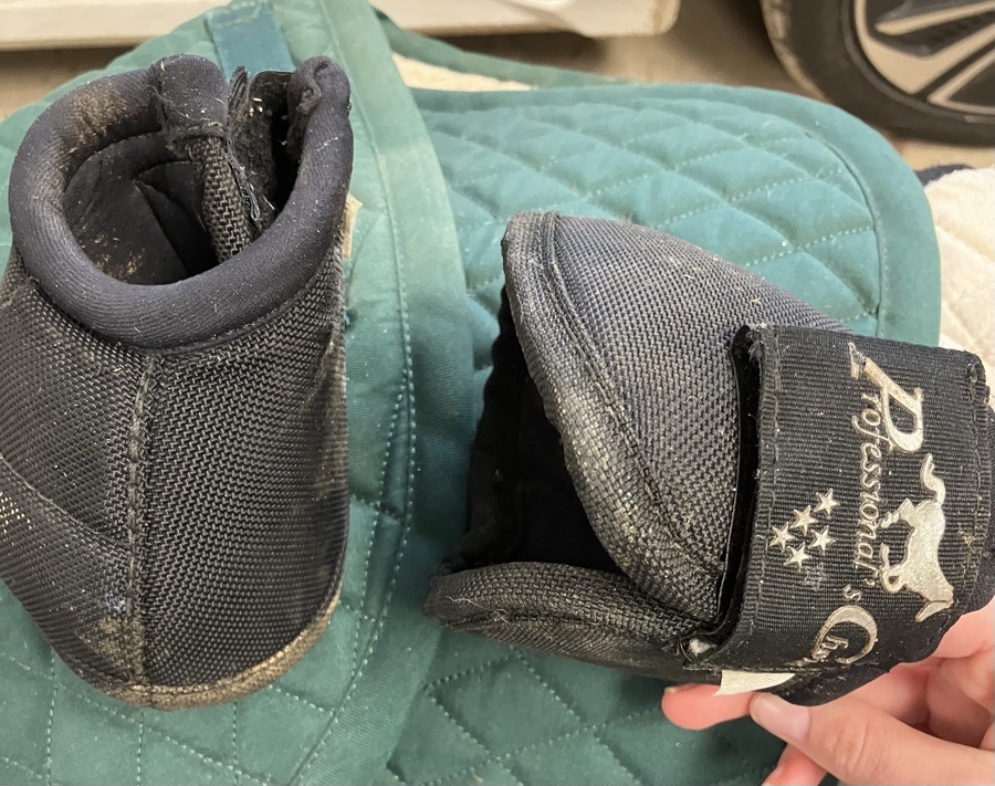 PROFESSIONAL'S CHOICE Bell Boots