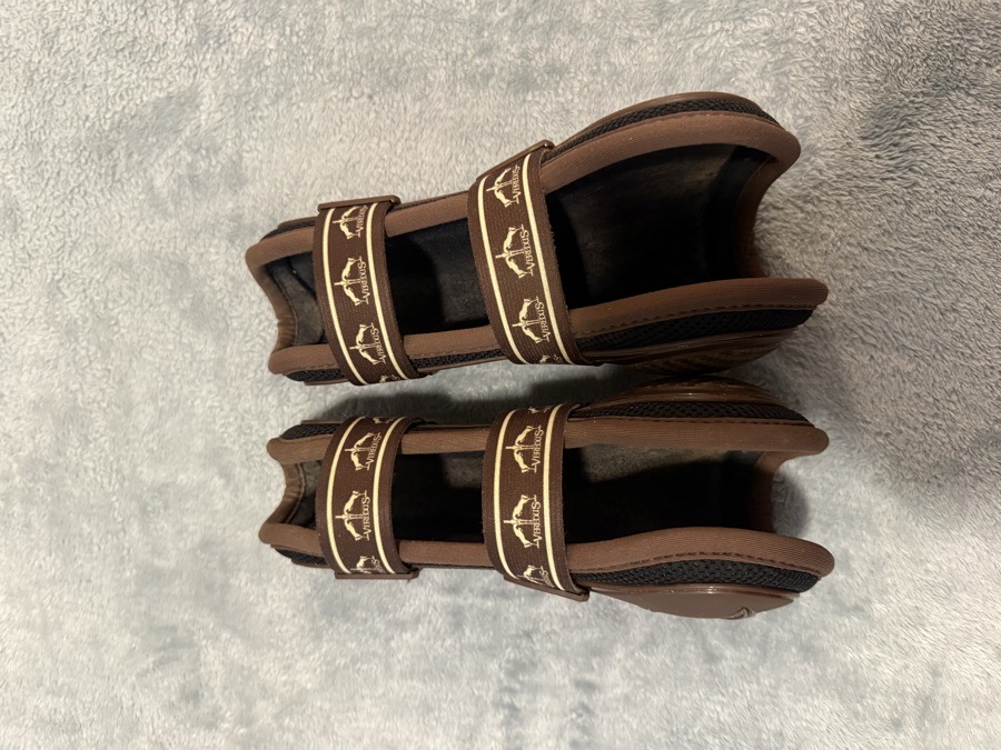 VEREDUS Front Boots