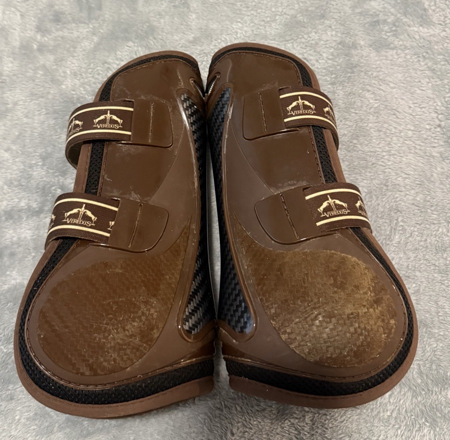 VEREDUS Front Boots