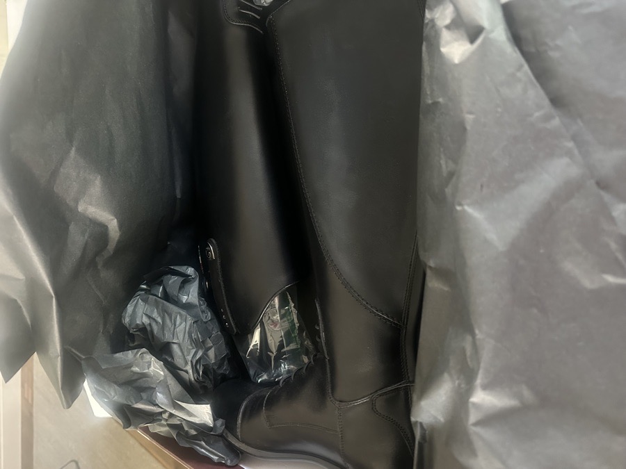 Tattini Boxer Close Contact Boots