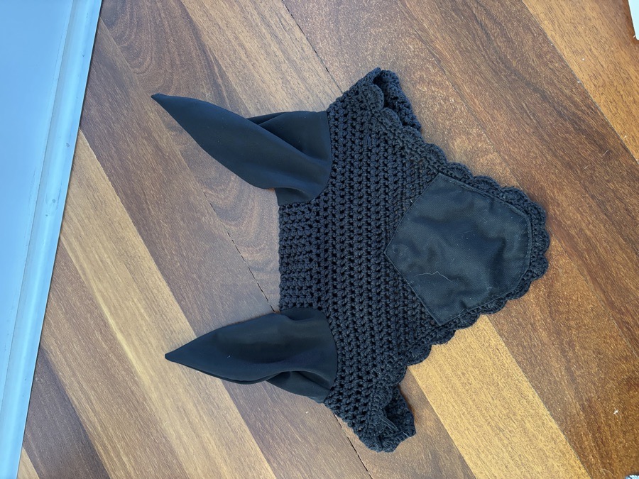 Black Ear Bonnet cob