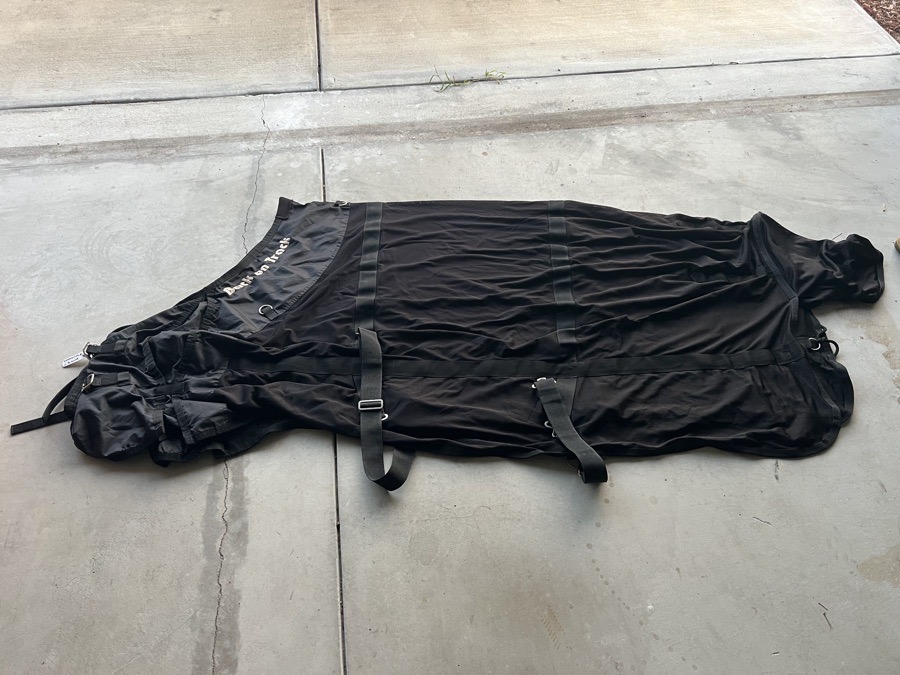 BACK ON TRACK Rain Blanket & Sheets Large