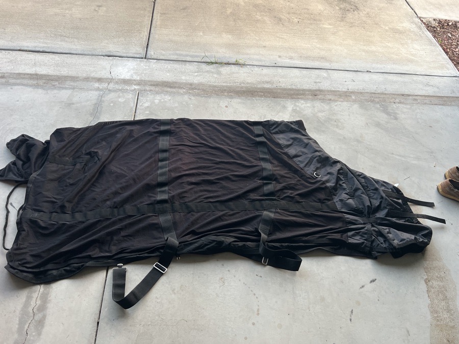 BACK ON TRACK Rain Blanket & Sheets Large