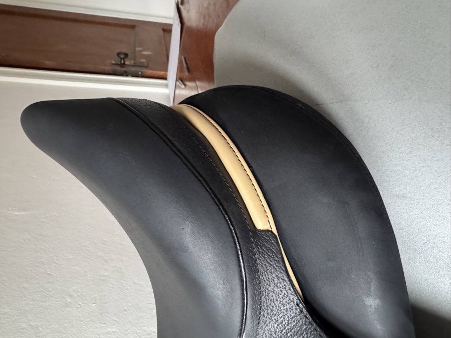 17.5” 2024 Devoucoux Makila Harmonie Dressage Saddle - 2A - Full Buffalo