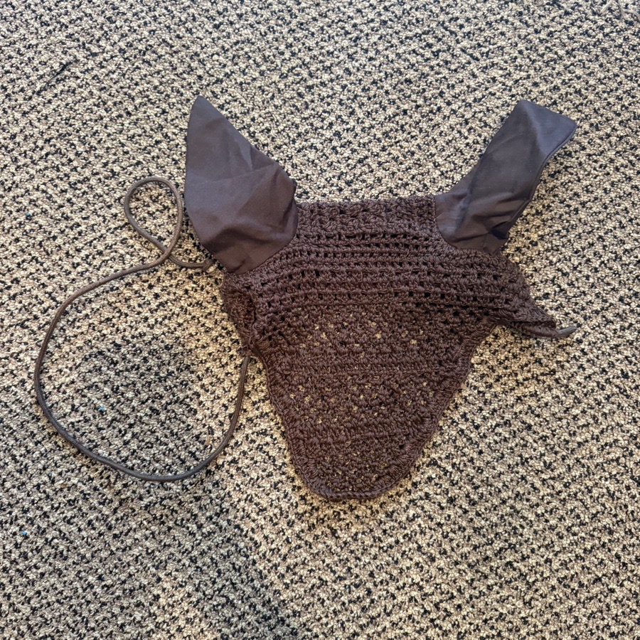 Brown Crochet Horseback Riding Equestrian Fly Veil Ear Bonnet. Good Condition.