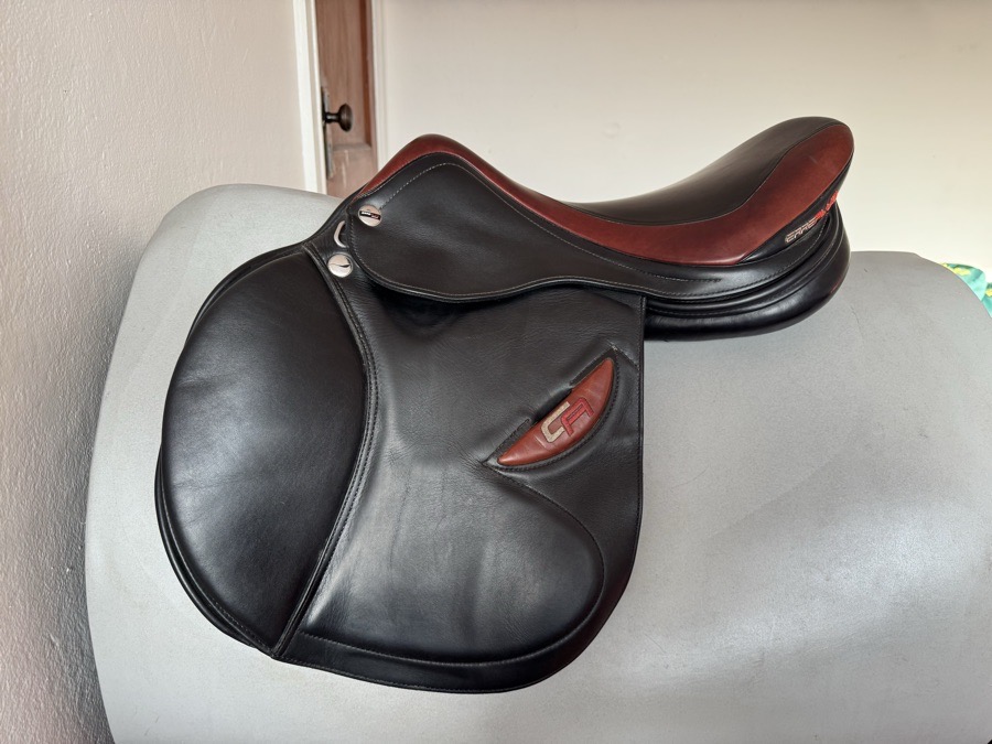 17.5” Erreplus CA Saddle - Black - WOOL Flocked - Fully Adjustable