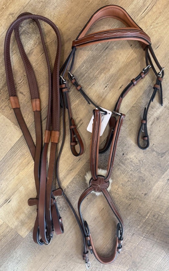 Pony figure 8 bridle