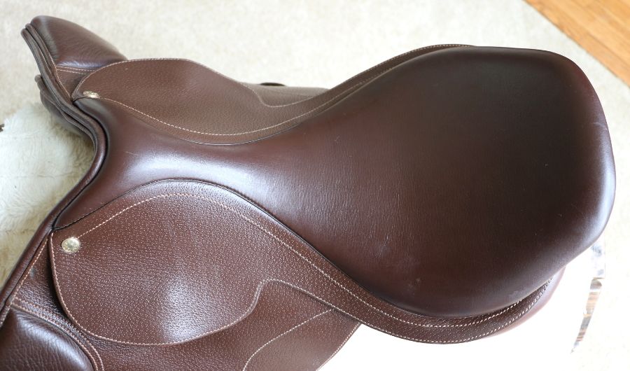 17.5" Collegiate Convertible Diploma Saddle