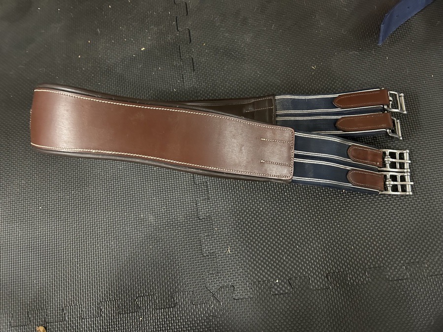 Dover saddlery hunter girth