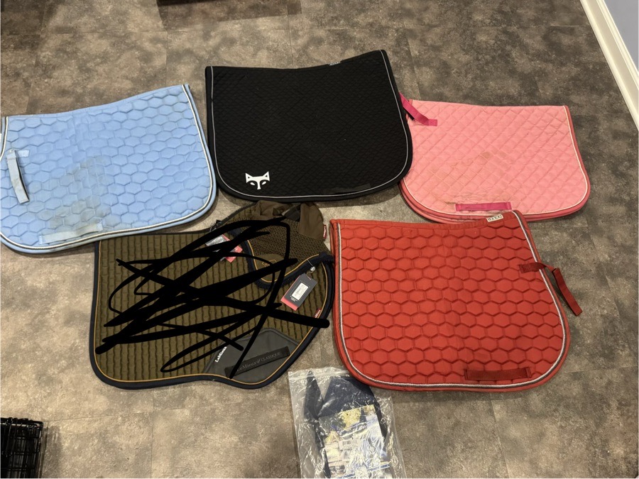 4 saddle pad bundle 