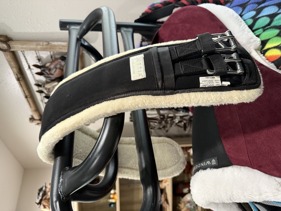 Lettia Dressage Girth