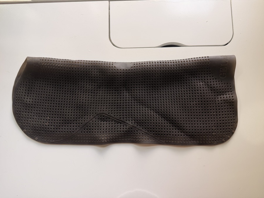 GEL-EZE non slip pad