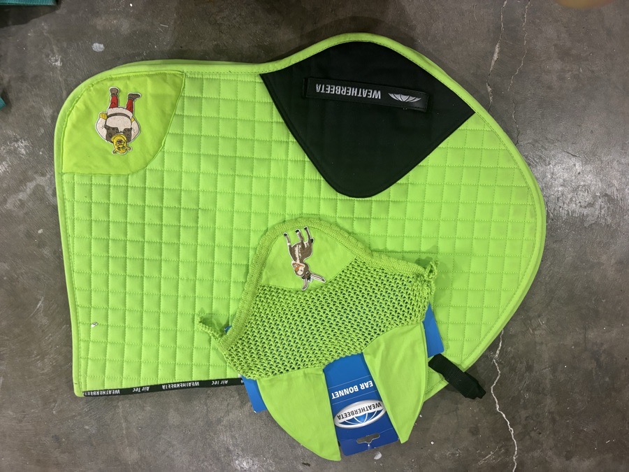 SADDLE PAD LOT!! (horse size)