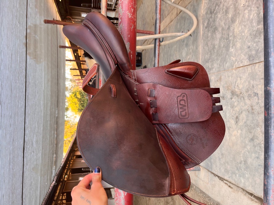 CWD 2022 SE02 Saddle - 18" - 3C Flap