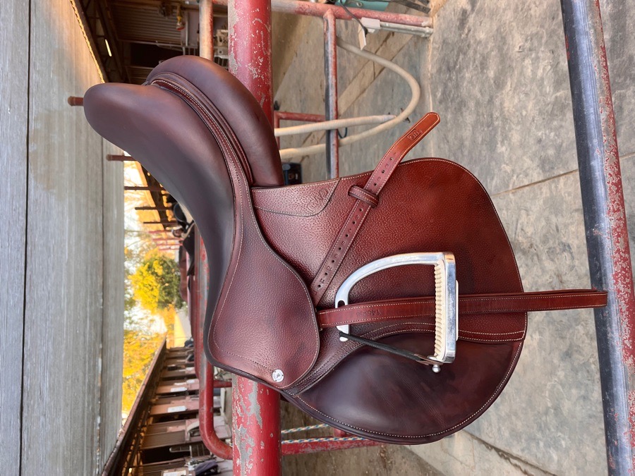 CWD 2022 SE02 Saddle - 18" - 3C Flap