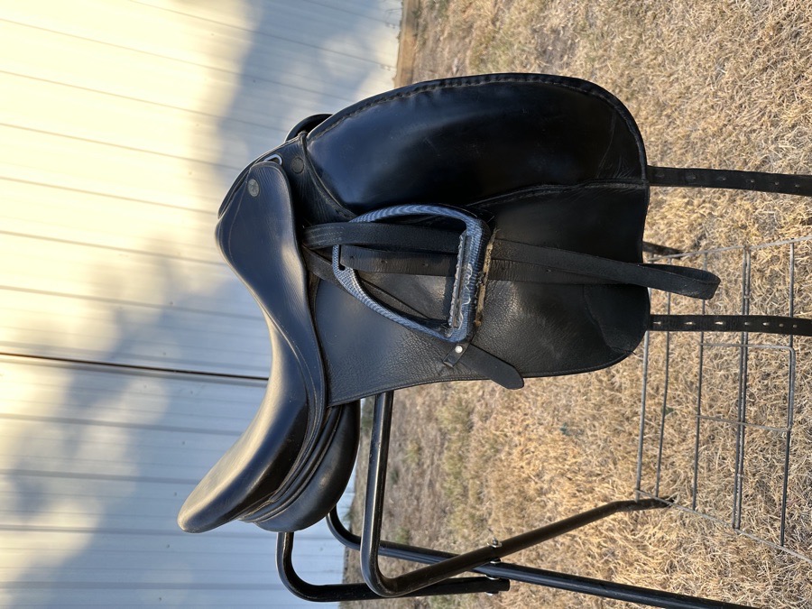 Prestige Dressage Saddle